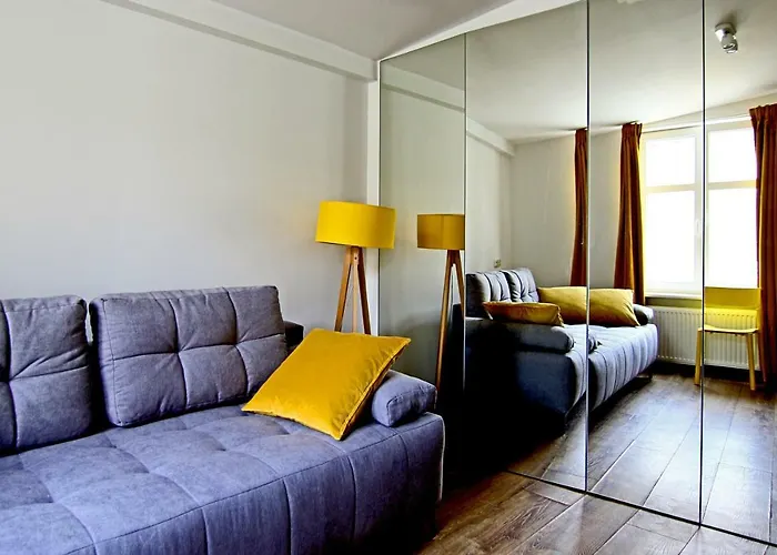 Blekitny Wieloryb Przy Plazy, Molo, Idealny Dla Podroznikow * ソポト