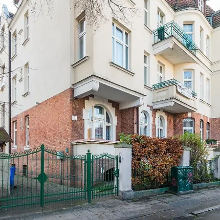 Blekitny Wieloryb Przy Plazy, Molo, Idealny Dla Podroznikow Апартаменты