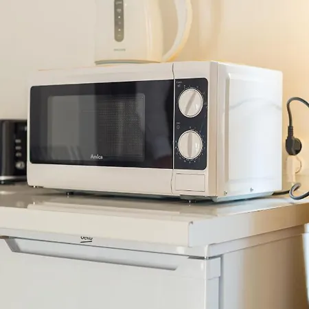 Blekitny Wieloryb Przy Plazy, Molo, Idealny Dla Podroznikow * Сопот