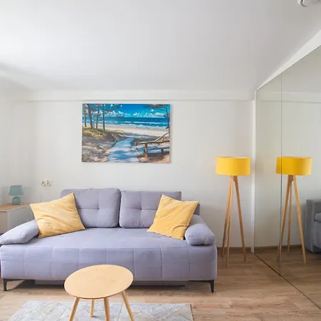 Blekitny Wieloryb Przy Plazy, Molo, Idealny Dla Podroznikow * Сопот