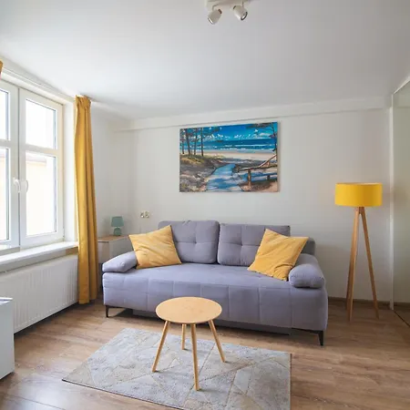 Apartment Blekitny Wieloryb Przy Plazy, Molo, Idealny Dla Podroznikow *
